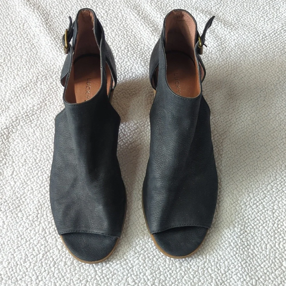Lucky Brand Black Leather Cut Out Peep Toe Bootie Heels Size 10M‎